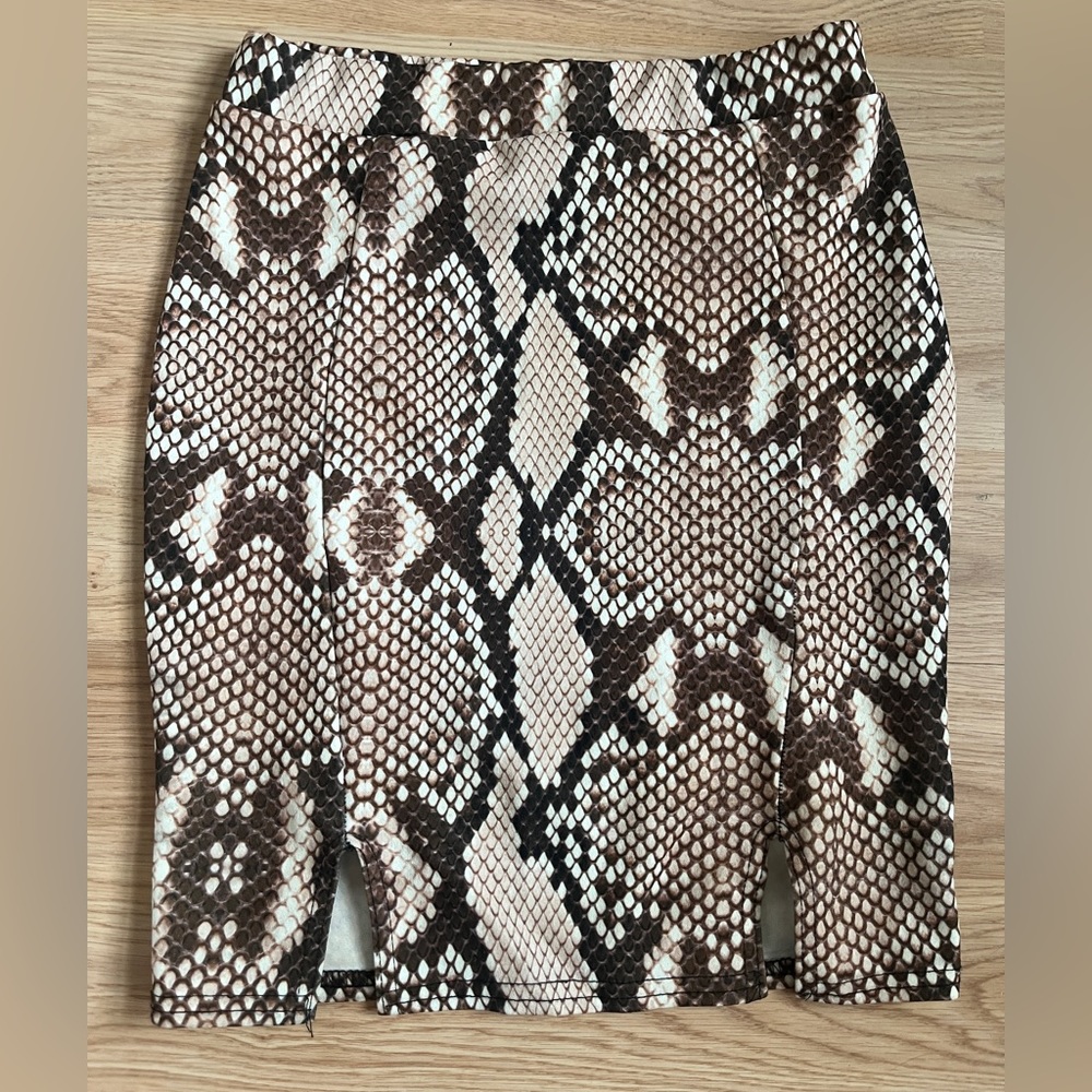 Reptile print pencil skirt